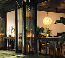 京都北山のダイニングカフェ・バリガシ［cafe bali gasi］の店内写真